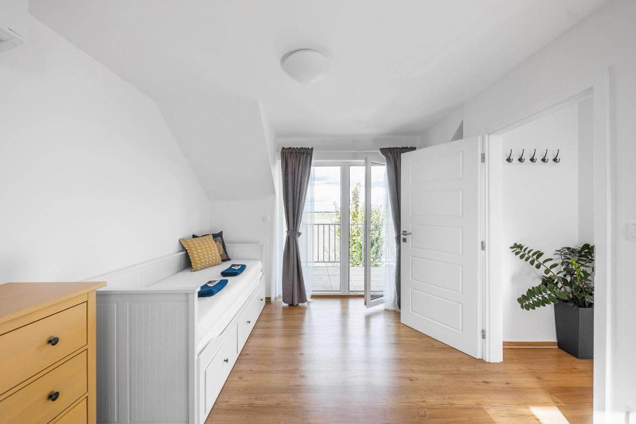 Apartman Ema Dolní Dunajovice Екстериор снимка